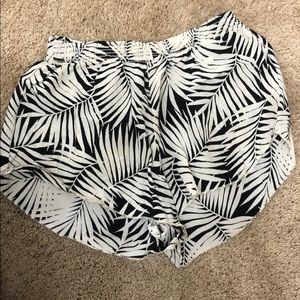 brandy melville leaf print shorts